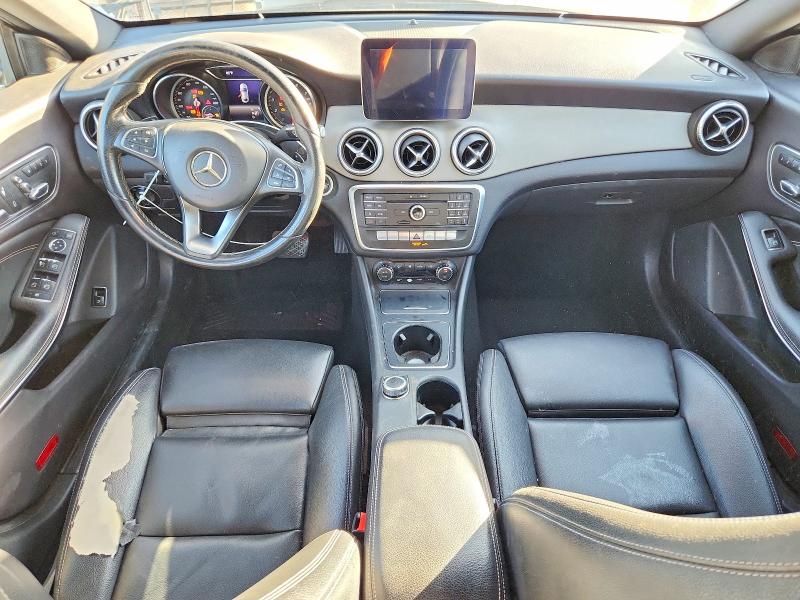 75851815 :رقم المزاد ، WDDSJ4EB8JN669702 vin ، 2018 Mercedes-benz Cla مزاد بيع