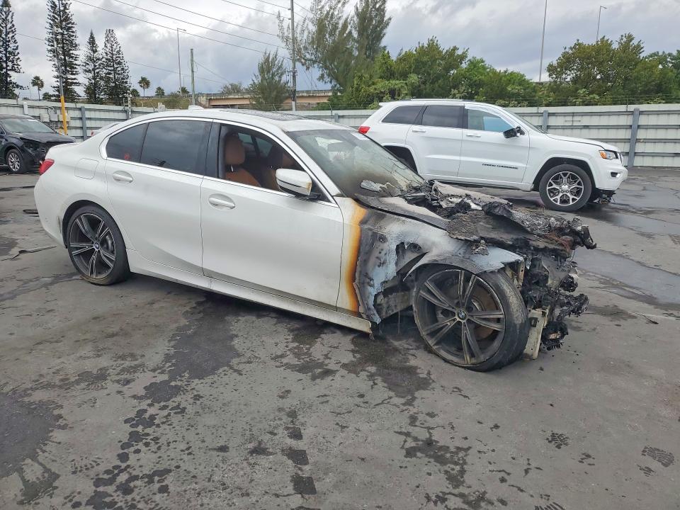 2021 Bmw 330i მანქანა იყიდება აუქციონზე, vin: 3MW5R1J06M8B66645, აუქციონის ნომერი: 76282255