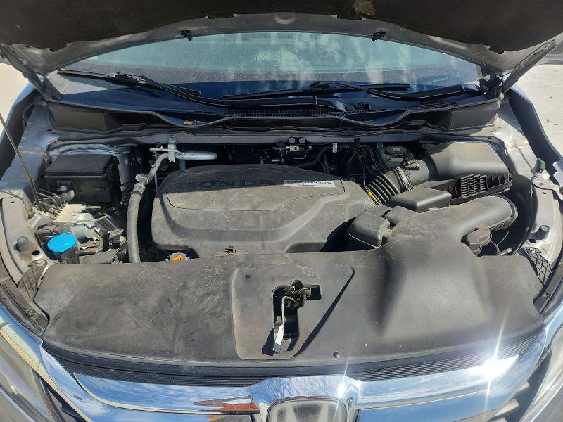 Продажа на аукционе авто 2018 Honda Odyssey, vin: 5FNRL6H99JB015717, номер лота: 79522415