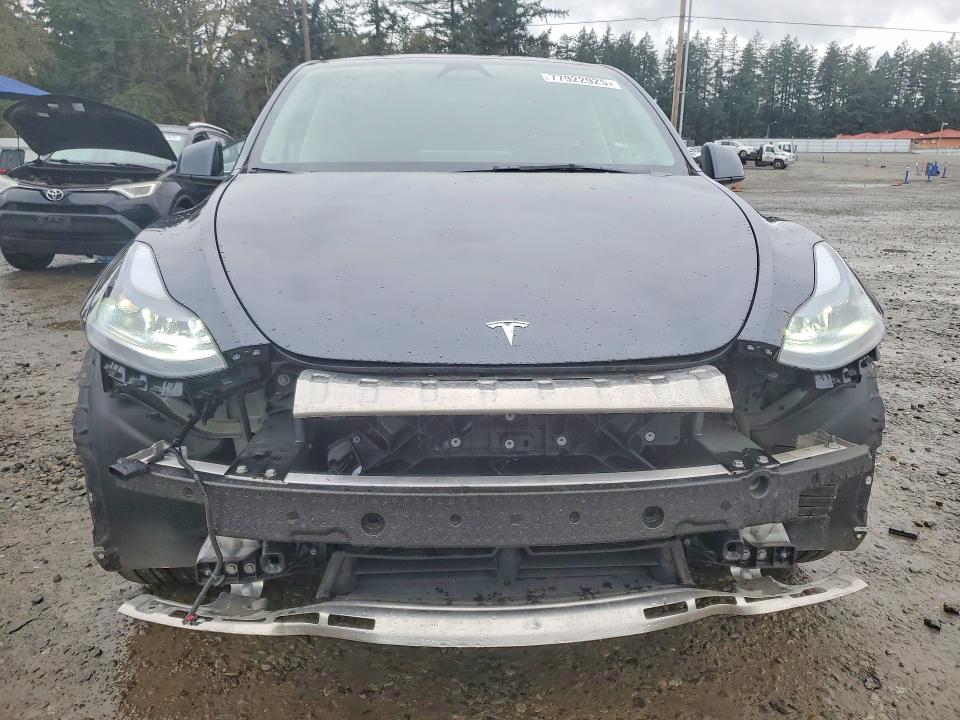 2025 Tesla Model Y მანქანა იყიდება აუქციონზე, vin: 7SAYGDED4SA375654, აუქციონის ნომერი: 77922925