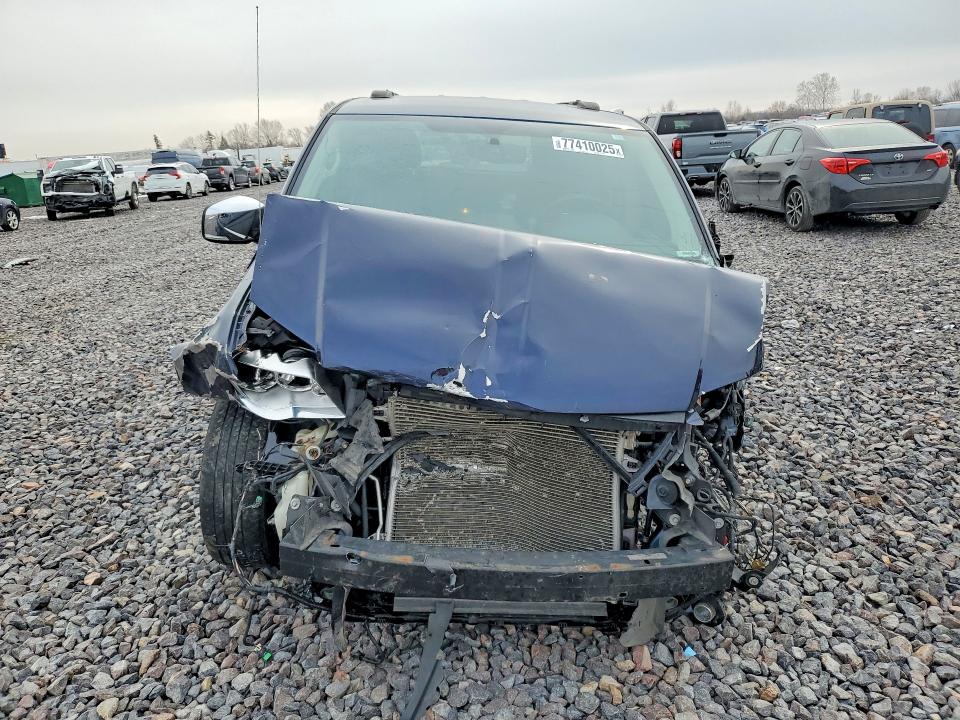 77410025 :رقم المزاد ، 2C4RC1CG4FR731509 vin ، 2015 Chrysler Town & Country مزاد بيع