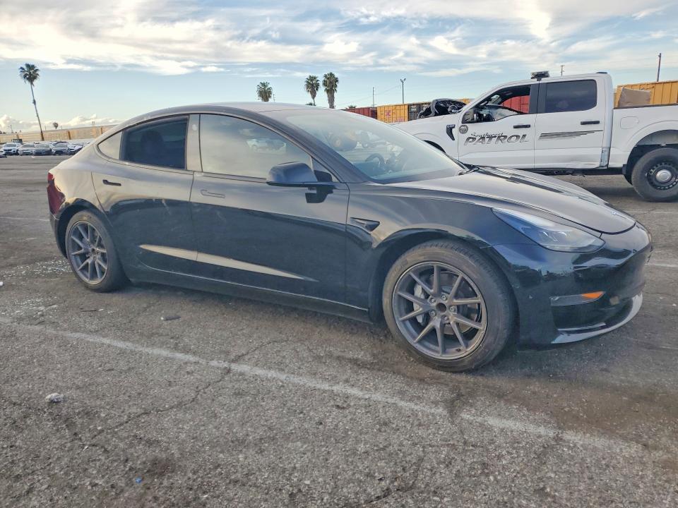 77514215 :رقم المزاد ، 5YJ3E1EAXMF871291 vin ، 2021 Tesla Model 3 مزاد بيع