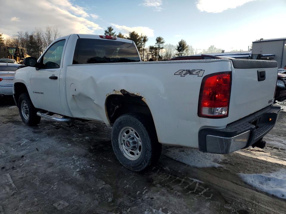 75635515 :رقم المزاد ، 1GTHK24K47E549394 vin ، 2007 Gmc Sierra مزاد بيع