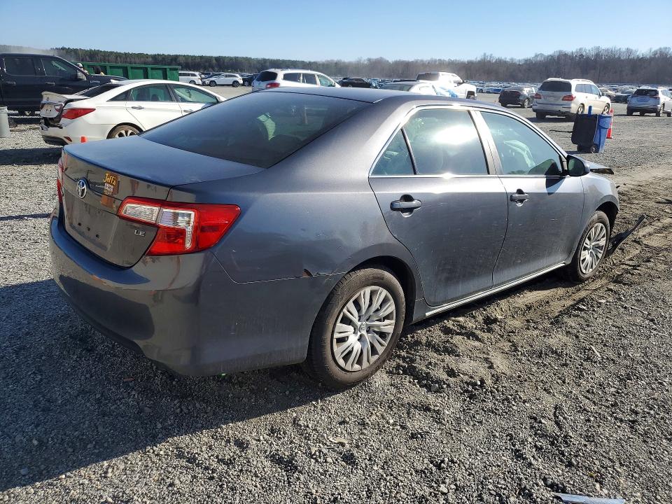 76603155 :رقم المزاد ، 4T1BF1FK7CU182598 vin ، 2012 Toyota Camry مزاد بيع