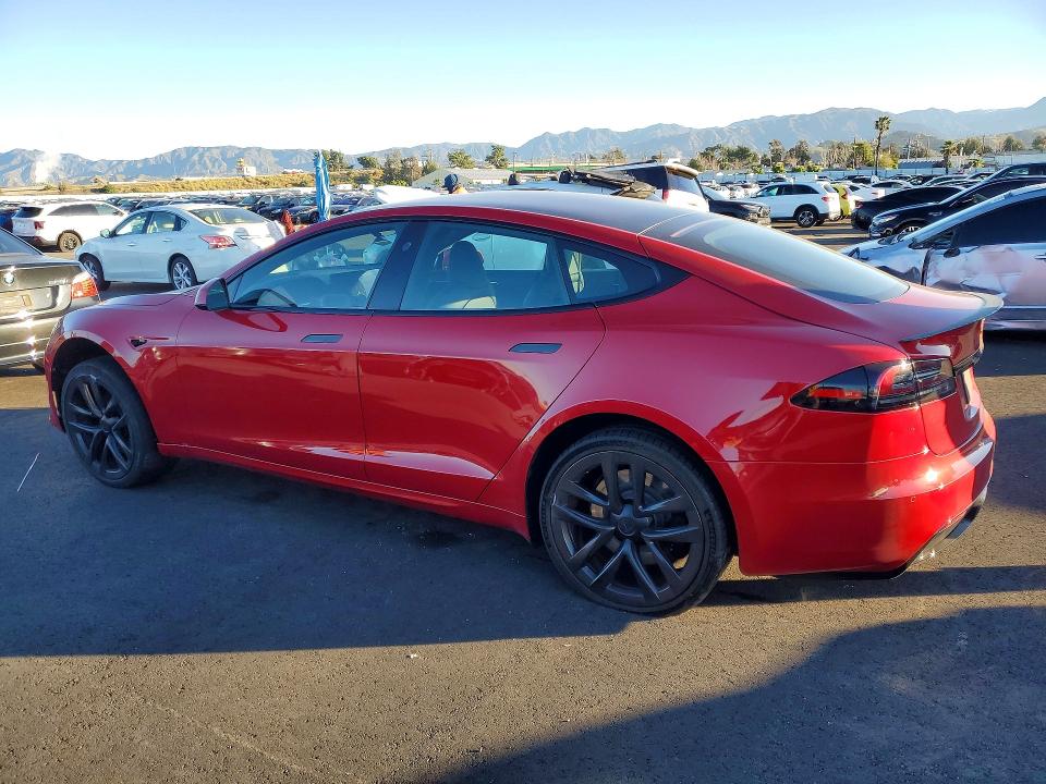 78342965 :رقم المزاد ، 5YJSA1E55NF484059 vin ، 2022 Tesla Model S مزاد بيع