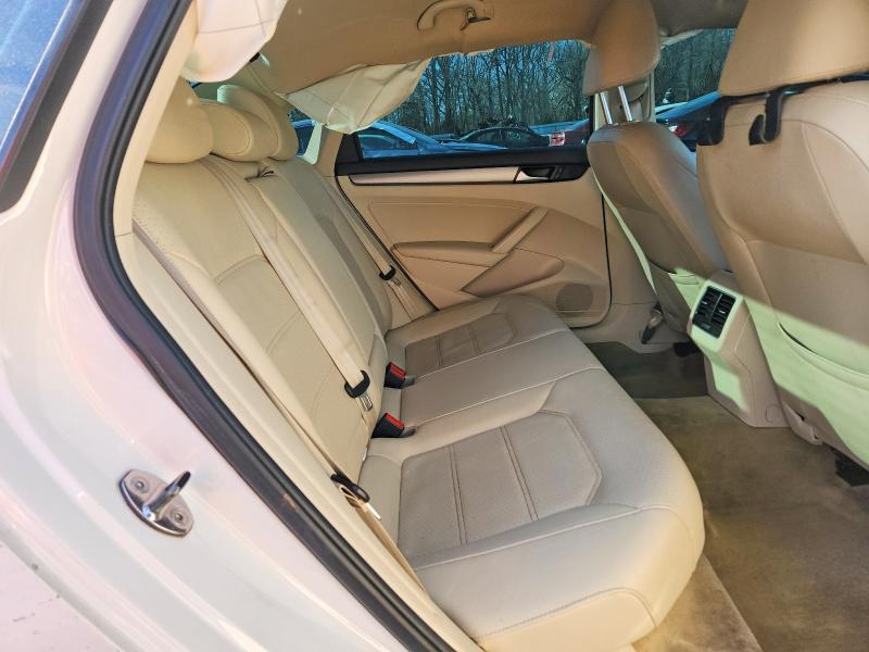 Продажа на аукционе авто 2014 Volkswagen Passat, vin: 1VWBT7A37EC088159, номер лота: 76800935