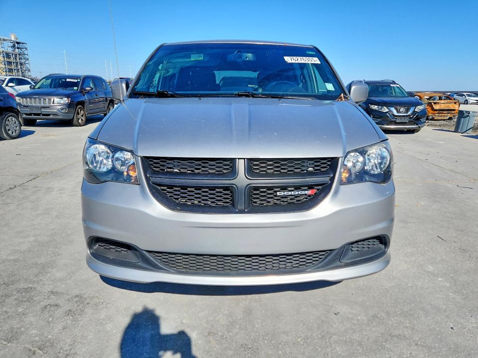 Продажа на аукционе авто 2017 Dodge Grand Caravan, vin: 2C4RDGBGXHR601027, номер лота: 76276305