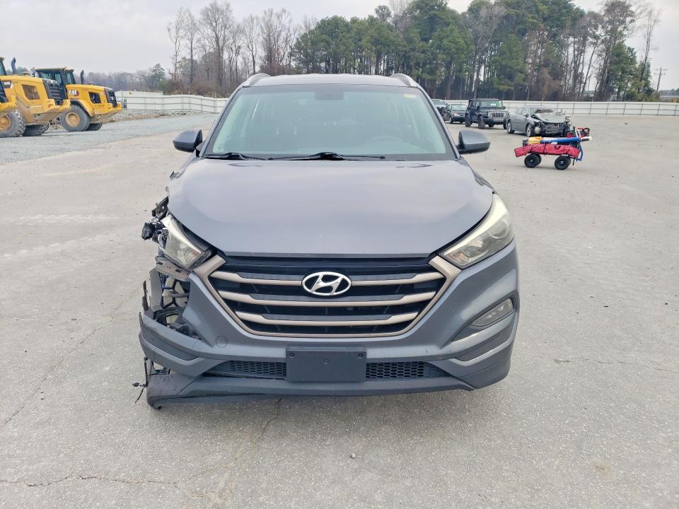 2016 Hyundai Tucson მანქანა იყიდება აუქციონზე, vin: KM8J33A49GU199692, აუქციონის ნომერი: 78379585