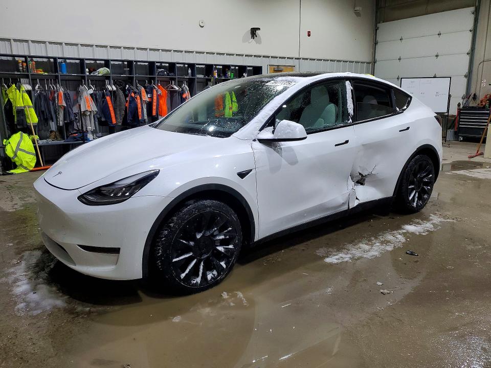 Продажа на аукционе авто 2021 Tesla Model Y, vin: 5YJYGDEE6MF071043, номер лота: 78411325