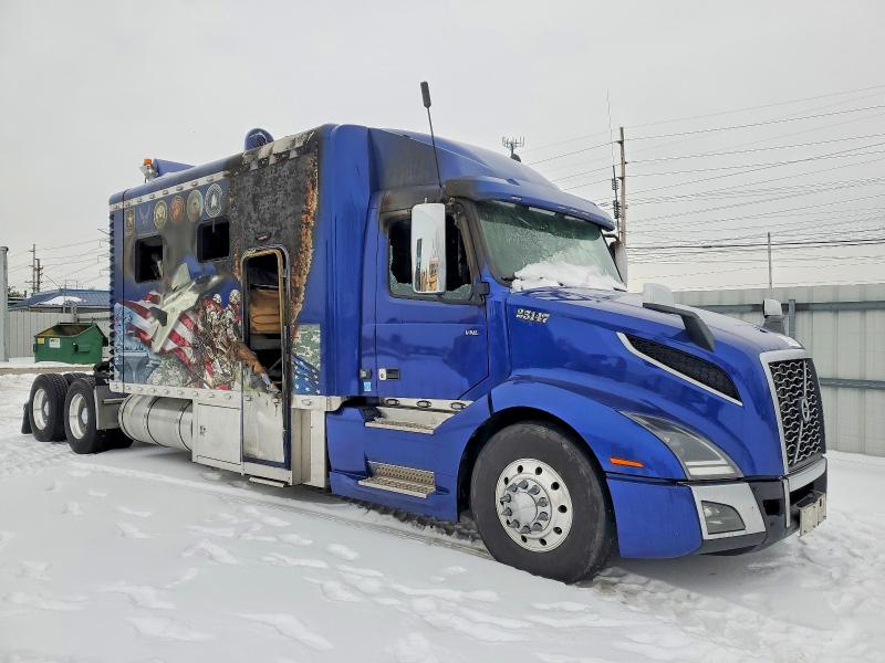 Продаж на аукціоні авто 2023 Volv Vn, vin: 4V4NC9EJ1PN314566, номер лоту: 74413615