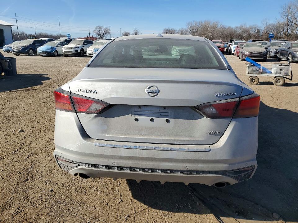 Продажа на аукционе авто 2021 Nissan Altima, vin: 1N4BL4FW2MN312404, номер лота: 76223825