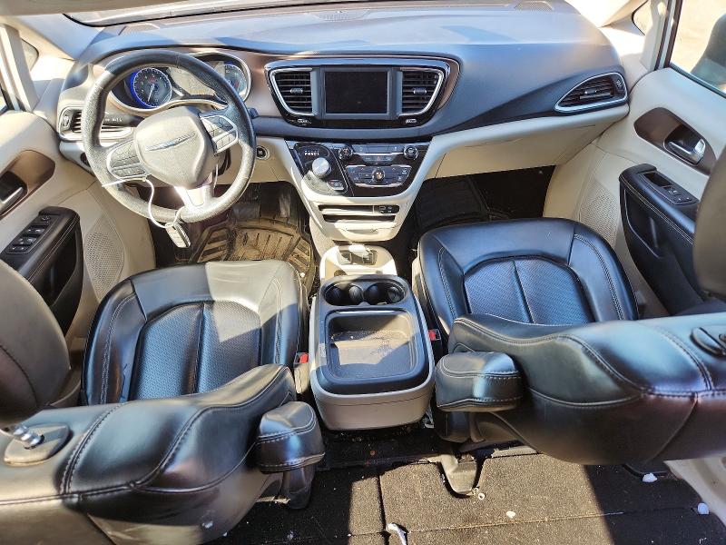 2020 Chrysler Voyager მანქანა იყიდება აუქციონზე, vin: 2C4RC1DG2LR172570, აუქციონის ნომერი: 75163915
