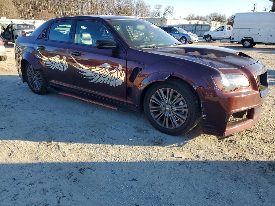 75562305 :رقم المزاد ، 2C3CCAJGXEH240346 vin ، 2014 Chrysler 300c مزاد بيع