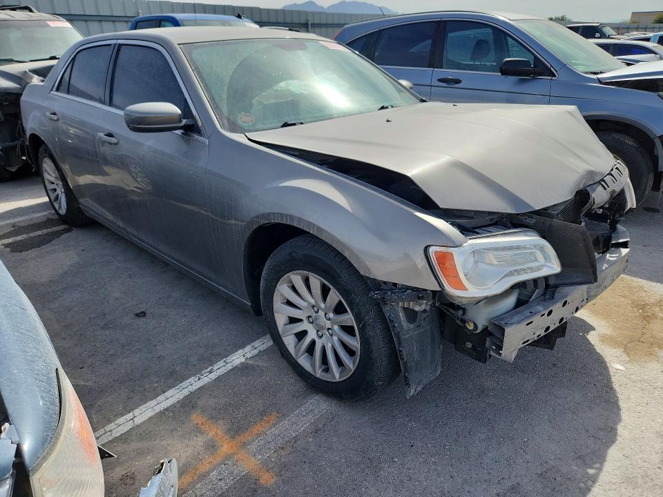 Продажа на аукционе авто 2014 Chrysler 300, vin: 2C3CCAAG2EH262941, номер лота: 99924765