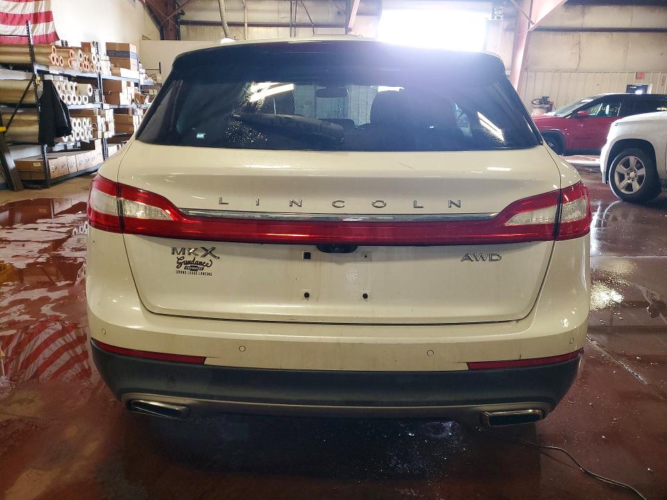 75109235 :رقم المزاد ، 2LMTJ8LR2GBL39032 vin ، 2016 Lincoln Mkx مزاد بيع