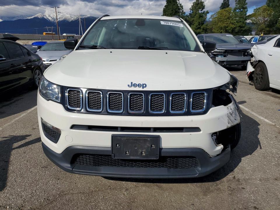 78079965 :رقم المزاد ، 3C4NJCAB6JT250867 vin ، 2018 Jeep Compass مزاد بيع