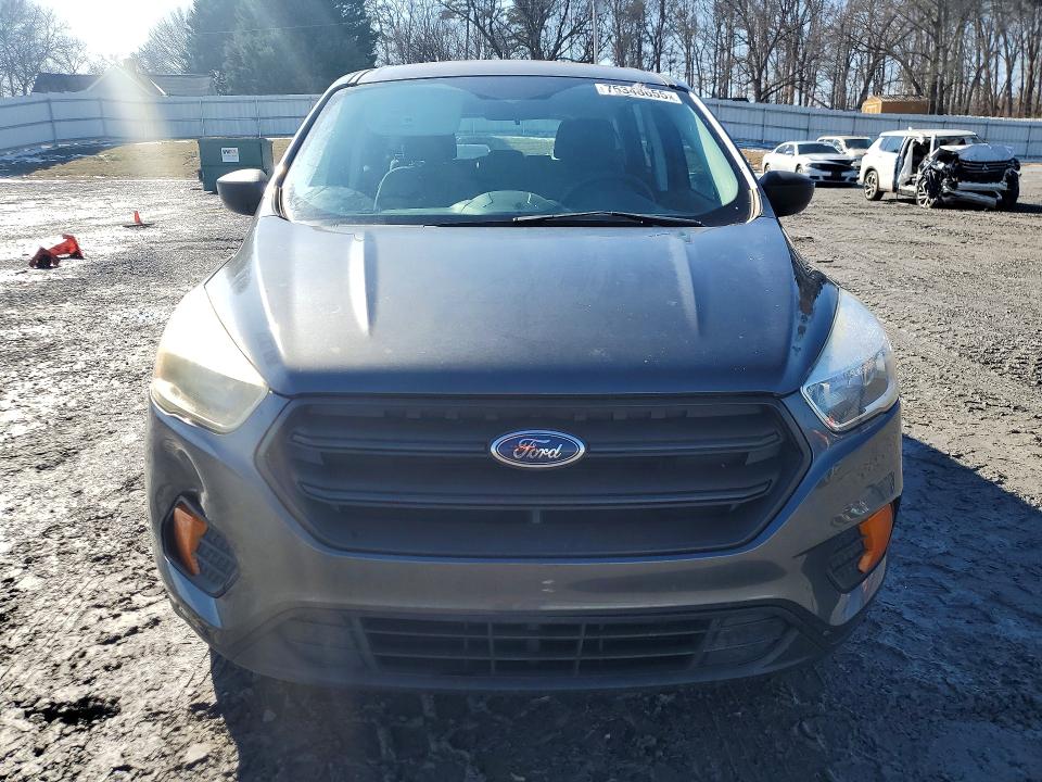 2017 Ford Escape მანქანა იყიდება აუქციონზე, vin: 1FMCU0F75HUE29253, აუქციონის ნომერი: 75348655