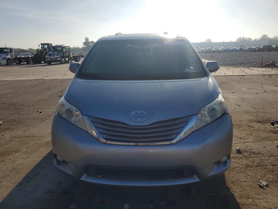 Продажа на аукционе авто 2015 Toyota Sienna, vin: 5TDYK3DCXFS532445, номер лота: 78294475