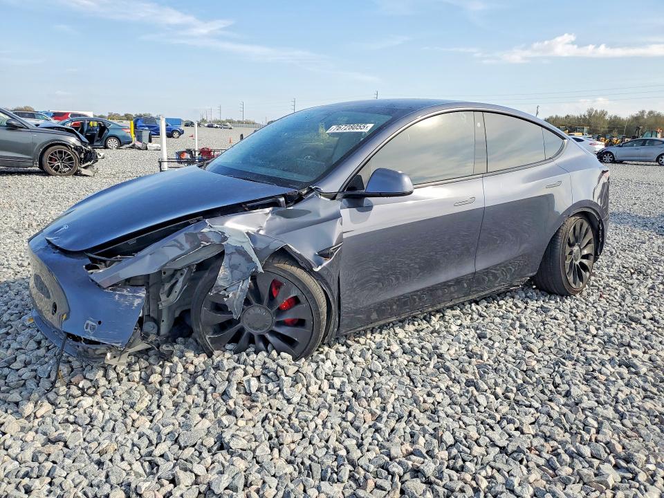 76728055 :رقم المزاد ، 7SAYGDEF9NF452012 vin ، 2022 Tesla Model Y مزاد بيع