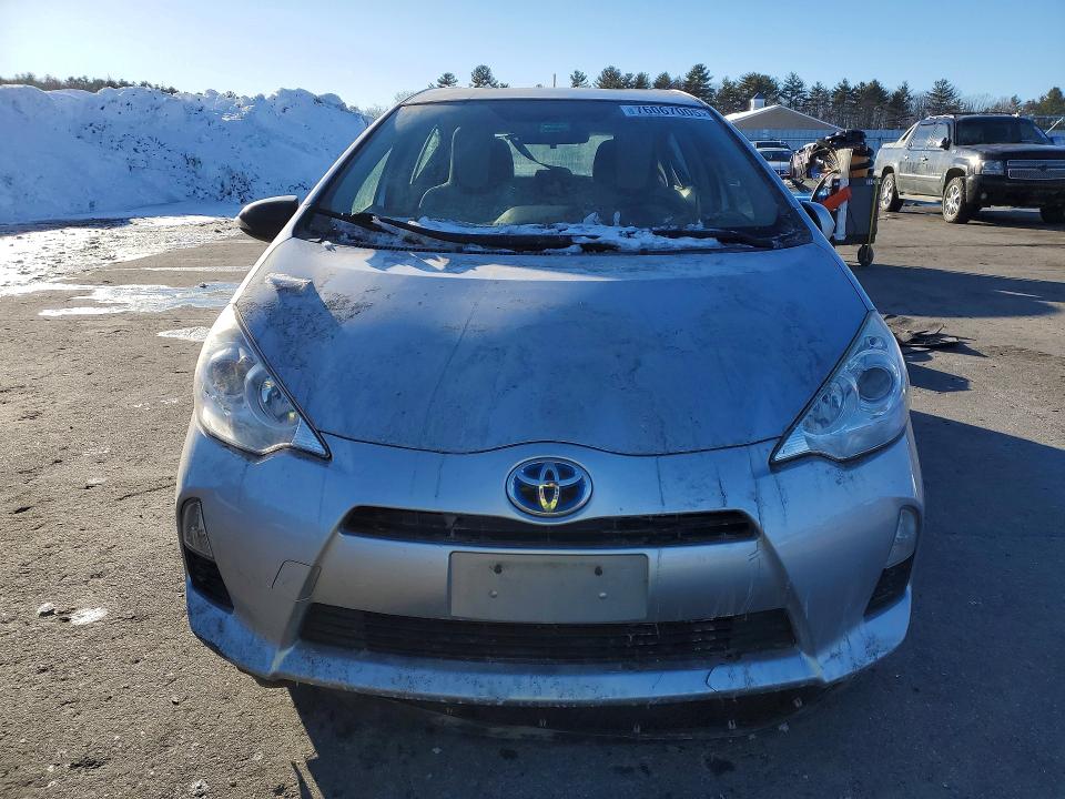 76067005 :رقم المزاد ، JTDKDTB39E1566438 vin ، 2014 Toyota Prius C مزاد بيع