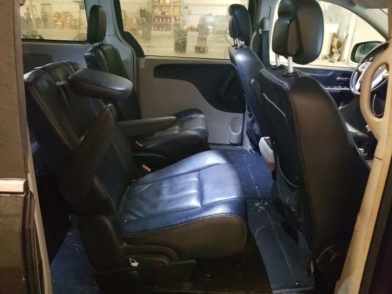 77899985 :رقم المزاد ، 2C4RC1BG1FR636746 vin ، 2015 Chrysler Town & Country مزاد بيع