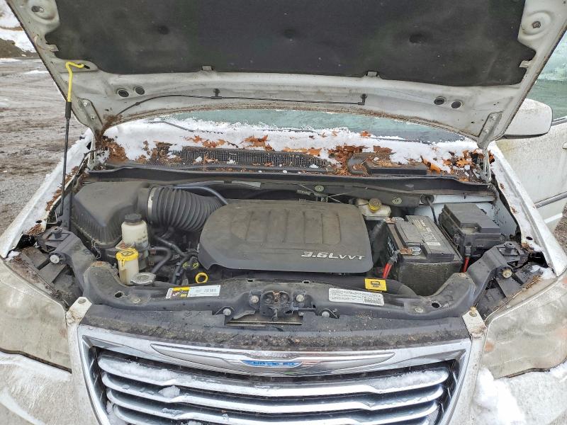 2015 Chrysler Town And Coun მანქანა იყიდება აუქციონზე, vin: 2C4RC1BGXFR538802, აუქციონის ნომერი: 76832855