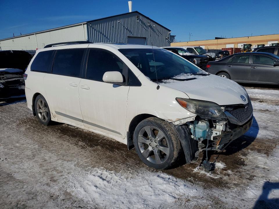 2011 Toyota Sienna მანქანა იყიდება აუქციონზე, vin: 5TDXK3DC7BS099320, აუქციონის ნომერი: 76557535