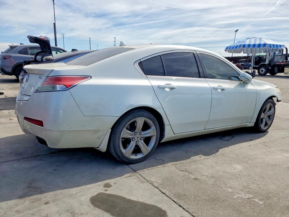 77782375 :رقم المزاد ، 19UUA865X9A008275 vin ، 2009 Acura Tl مزاد بيع