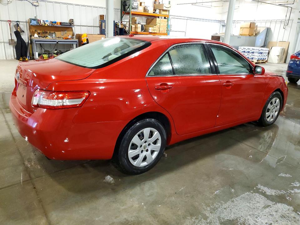 2010 Toyota Camry მანქანა იყიდება აუქციონზე, vin: 4T4BF3EK0AR023924, აუქციონის ნომერი: 77770465