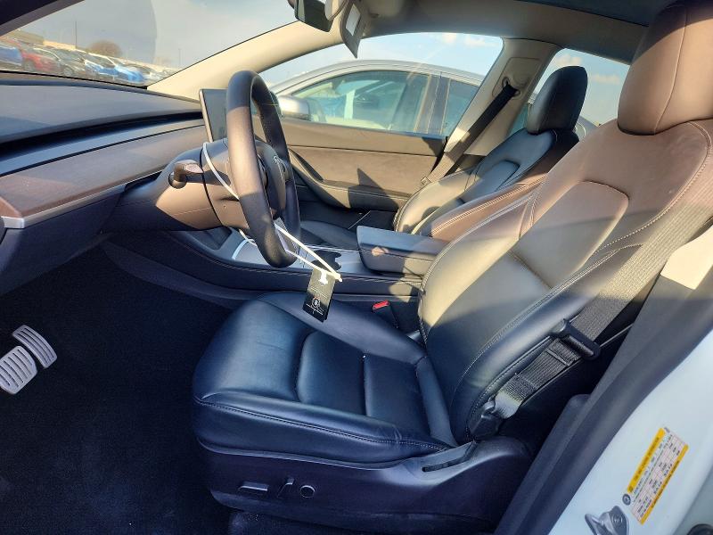 76845375 :رقم المزاد ، 7SAYGDEF7NF453224 vin ، 2022 Tesla Model Y مزاد بيع
