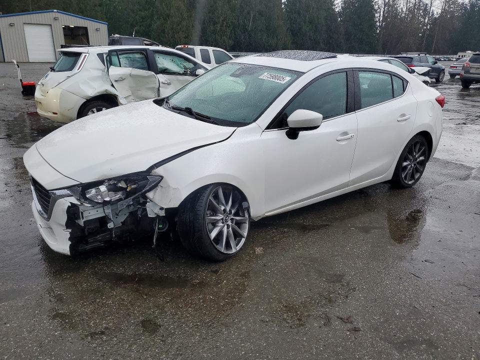 77598005 :رقم المزاد ، 3MZBN1V30JM254659 vin ، 2018 Mazda 3 مزاد بيع