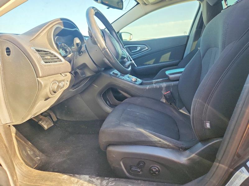 Продаж на аукціоні авто 2015 Chrysler 200, vin: 1C3CCCAB6FN651476, номер лоту: 77747495