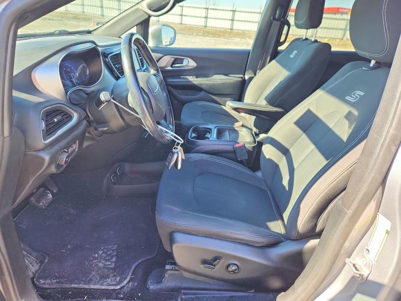 79387605 :رقم المزاد ، 2C4RC1FG4JR198209 vin ، 2018 Chrysler Pacifica مزاد بيع