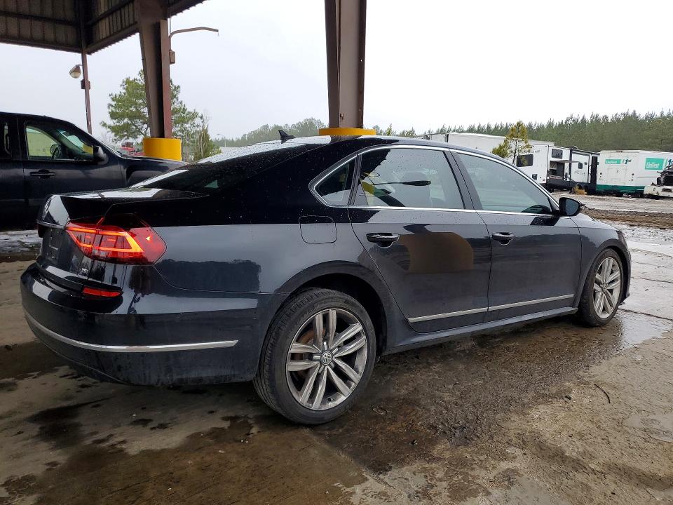 Продаж на аукціоні авто 2017 Volkswagen Passat, vin: 1VWCT7A37HC071712, номер лоту: 78951935