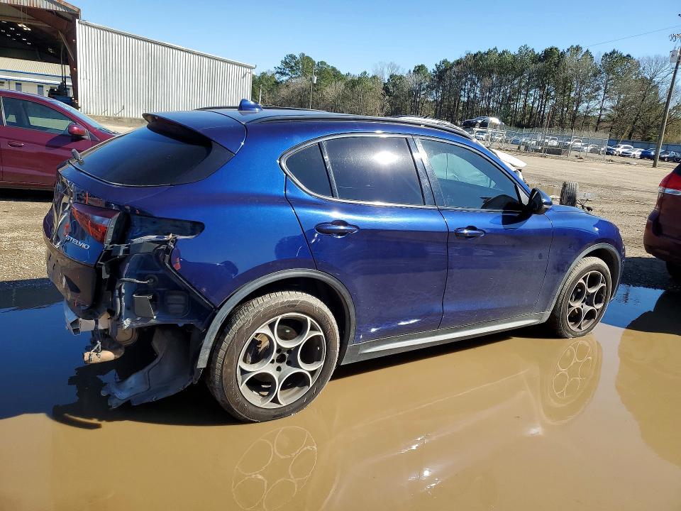 Aukcja sprzedaży 2018 Alfa Romeo Stelvio, vin: ZASFAKPN3J7B75508, numer aukcji: 75372015