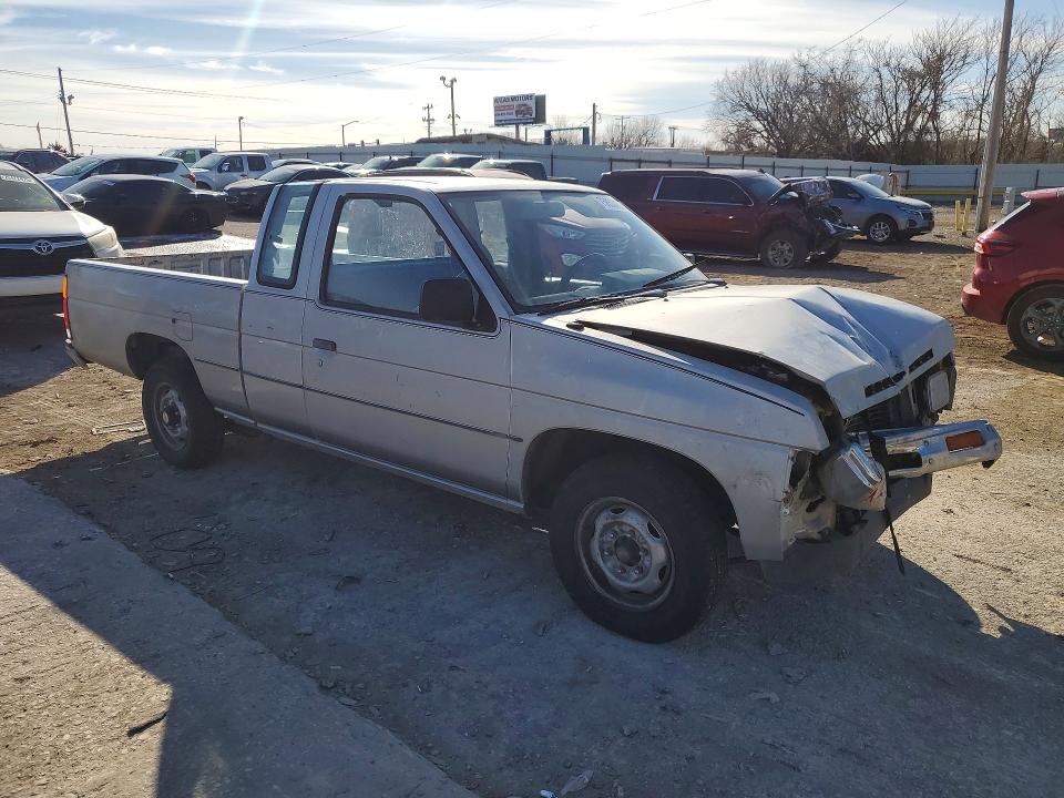 75853025 :رقم المزاد ، 1N6ND16S7GC400054 vin ، 1986 Nissan D21 King C مزاد بيع