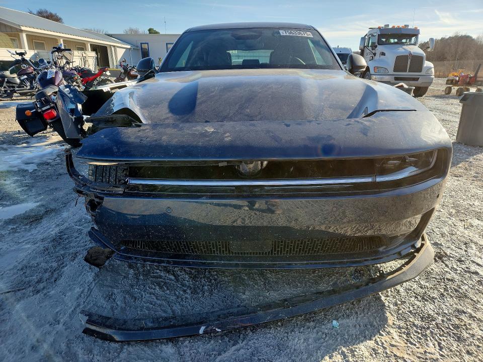 75633675 :رقم المزاد ، 2C3CDBCK8RR193998 vin ، 2024 Dodge Charger مزاد بيع