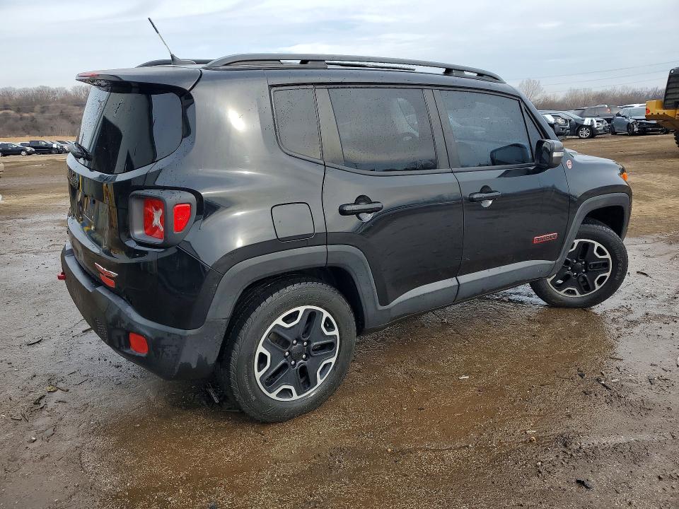 77925605 :رقم المزاد ، ZACCJBCT7GPD28614 vin ، 2016 Jeep Renegade مزاد بيع