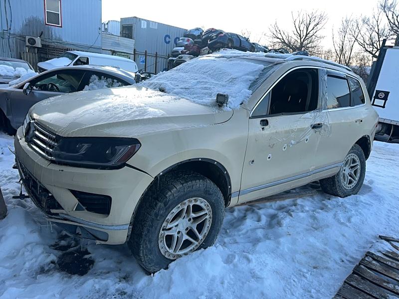 78541285 :رقم المزاد ، WVGEP9BP4FD003318 vin ، 2015 Volkswagen Touareg مزاد بيع