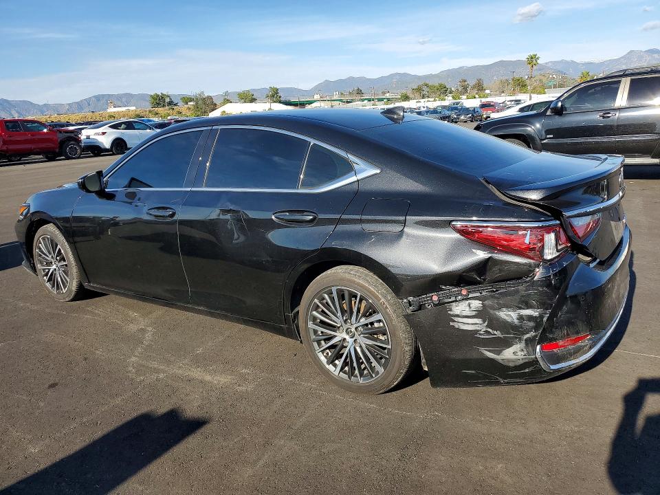 77729855 :رقم المزاد ، 58ADA1C12SU057535 vin ، 2025 Lexus Es مزاد بيع