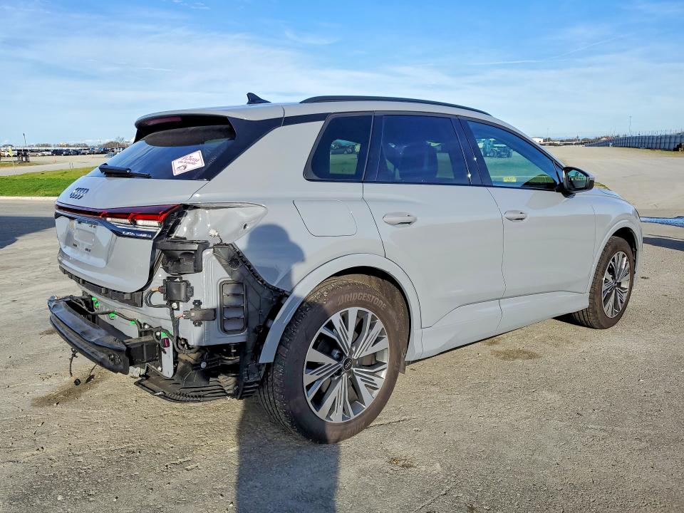 Продаж на аукціоні авто 2025 Audi Q4 E-tron, vin: WA1A5BFZXSP040386, номер лоту: 79485365