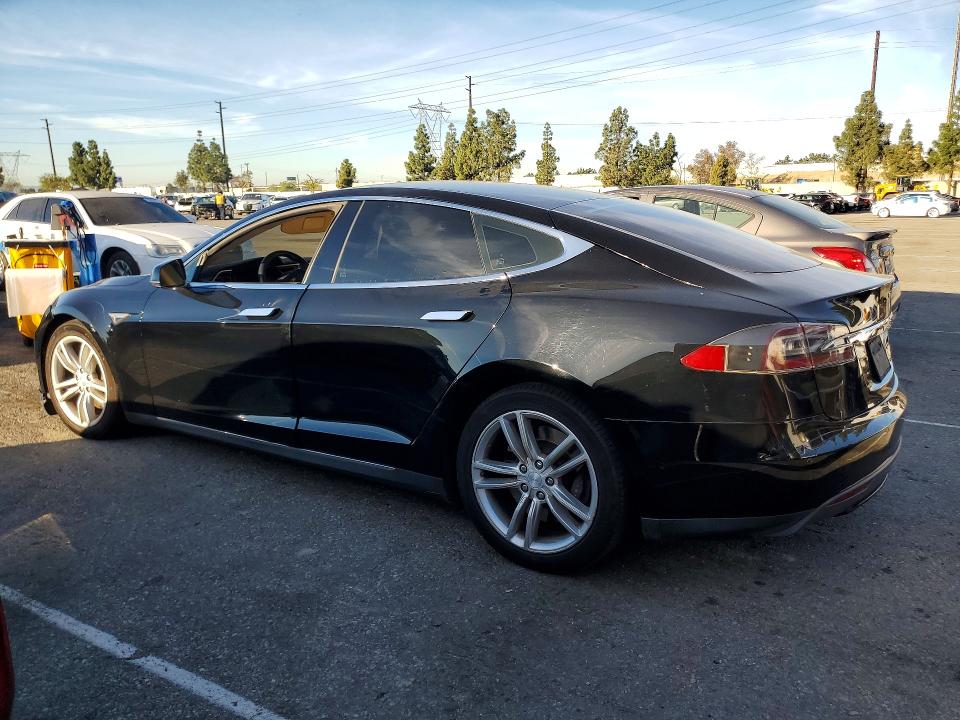 Aukcja sprzedaży 2015 Tesla Model S, vin: 5YJSA1S21FF084995, numer aukcji: 79260505