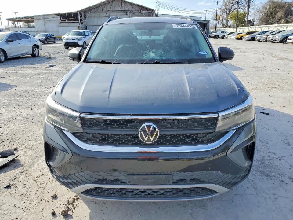 75556415 :رقم المزاد ، 3VVAX7B2XNM046898 vin ، 2022 Volkswagen Taos مزاد بيع
