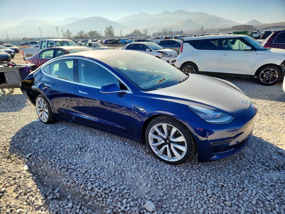 75865055 :رقم المزاد ، 5YJ3E1EB4LF620676 vin ، 2020 Tesla Model 3 مزاد بيع