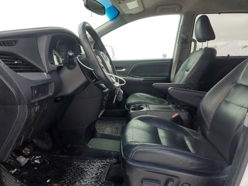 2015 Toyota Sienna მანქანა იყიდება აუქციონზე, vin: 5TDXK3DC9FS569580, აუქციონის ნომერი: 74735615