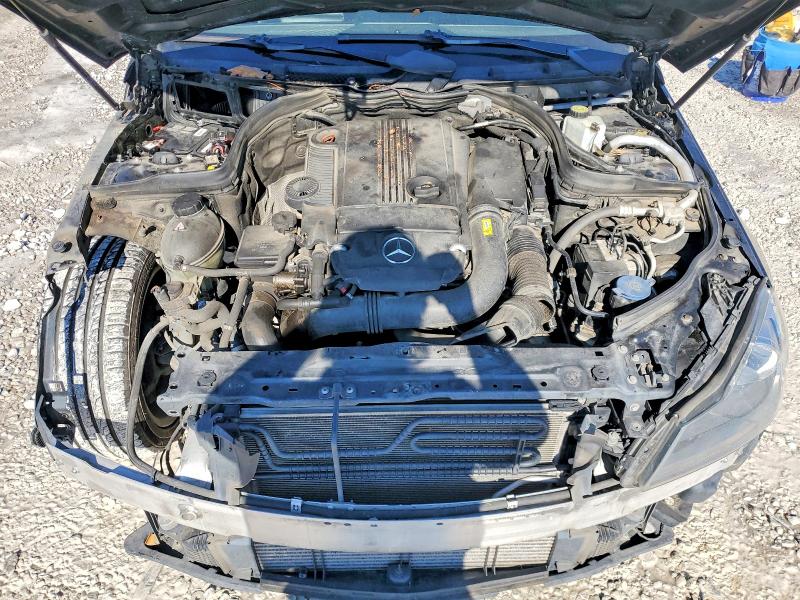 Продажа на аукционе авто 2013 Mercedes-benz C, vin: WDDGF4HB2DR250695, номер лота: 76790125