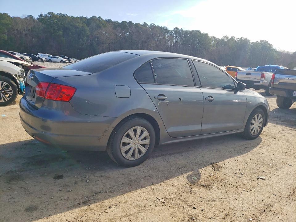 75903425 :رقم المزاد ، 3VW2K7AJ3DM403165 vin ، 2013 Volkswagen Jetta مزاد بيع