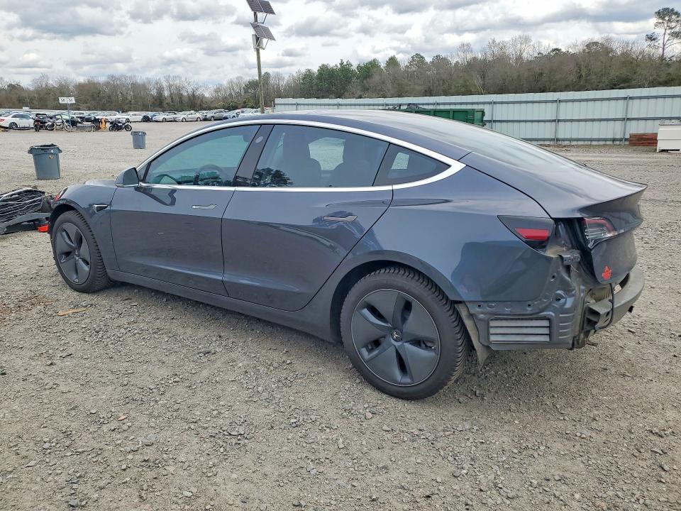 Продаж на аукціоні авто 2018 Tesla Model 3, vin: 5YJ3E1EB5JF130518, номер лоту: 77704565