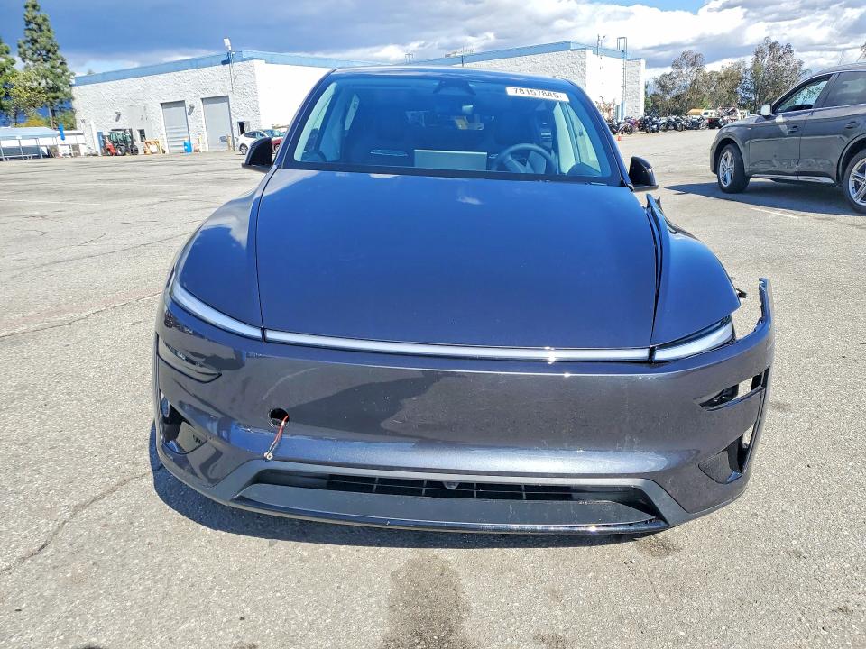 2026 Tesla Model Y მანქანა იყიდება აუქციონზე, vin: 7SAYGDET4TA600597, აუქციონის ნომერი: 78157845