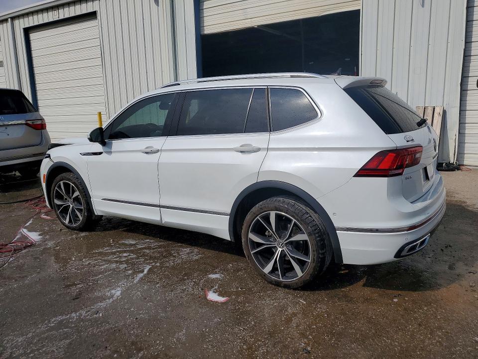 2022 Volkswagen Tiguan მანქანა იყიდება აუქციონზე, vin: 3VV4B7AXXNM137212, აუქციონის ნომერი: 77075285